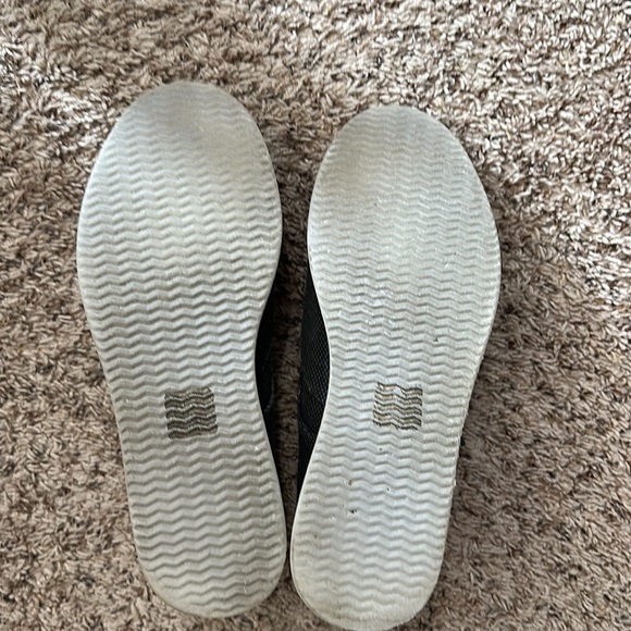 Toms Men’s Grey Dress Shoe Size 9 - Picture 2 of 5